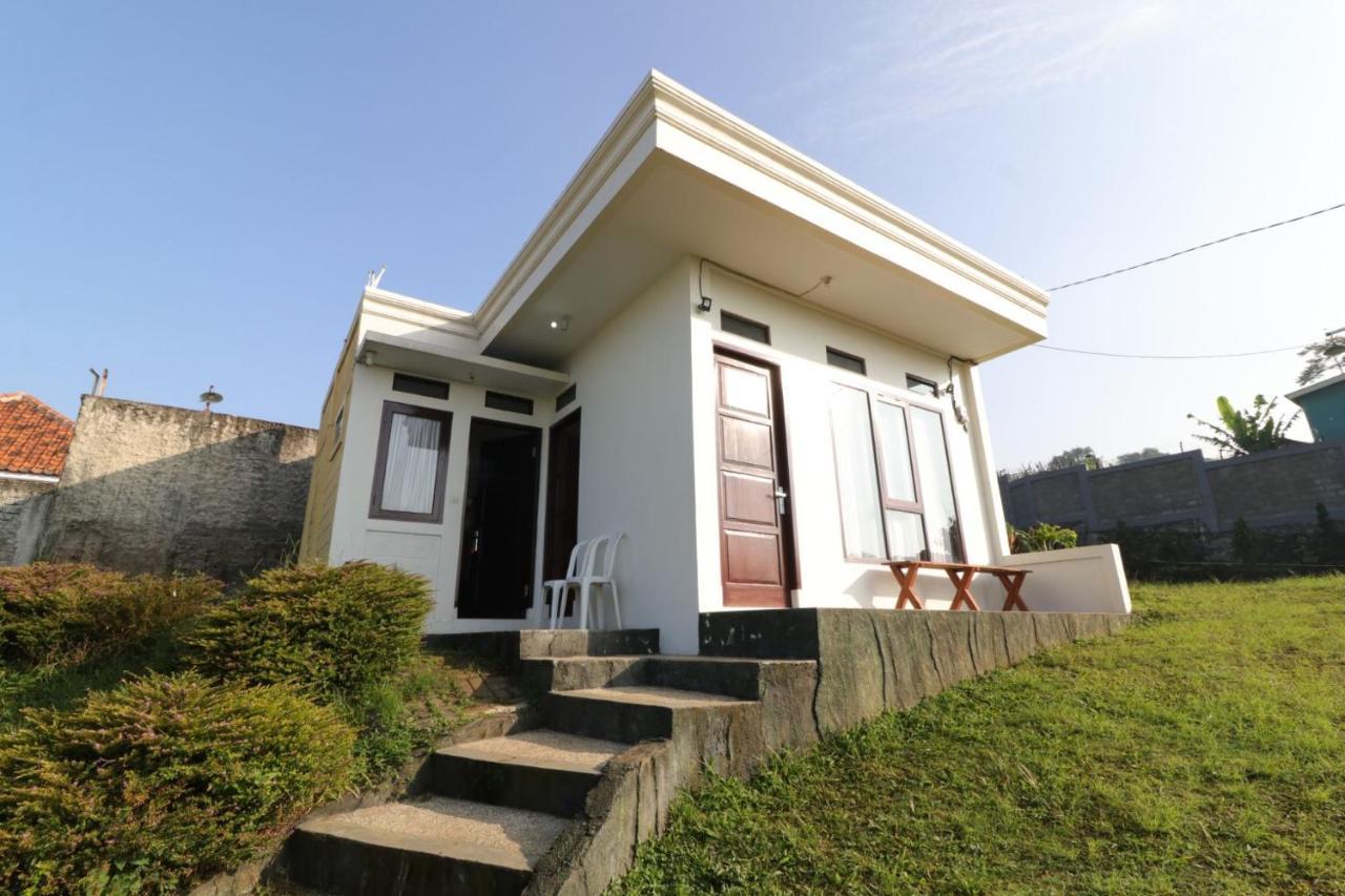 Lembur Incu Syariah Villa & Resto Lembang Exteriér fotografie