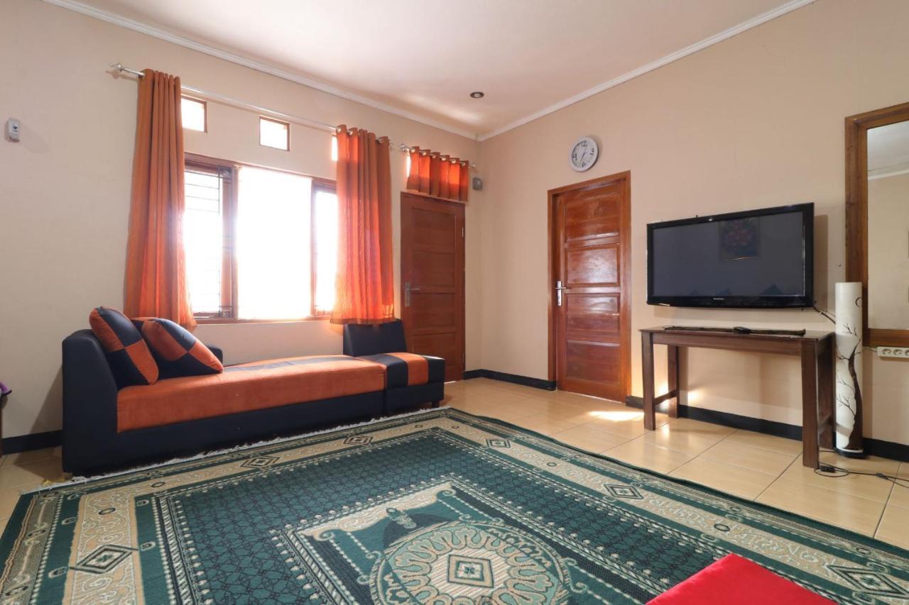 Lembur Incu Syariah Villa & Resto Lembang Exteriér fotografie