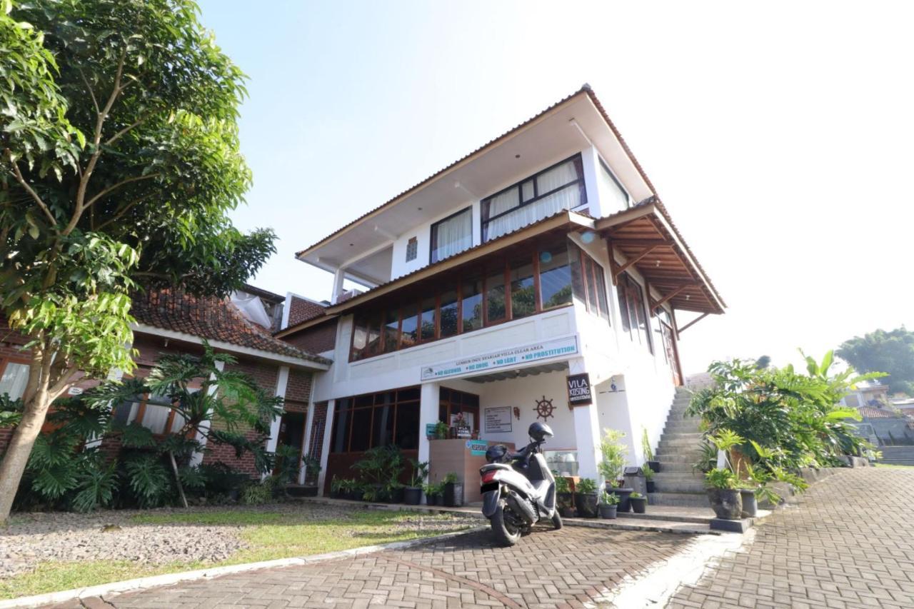 Lembur Incu Syariah Villa & Resto Lembang Exteriér fotografie