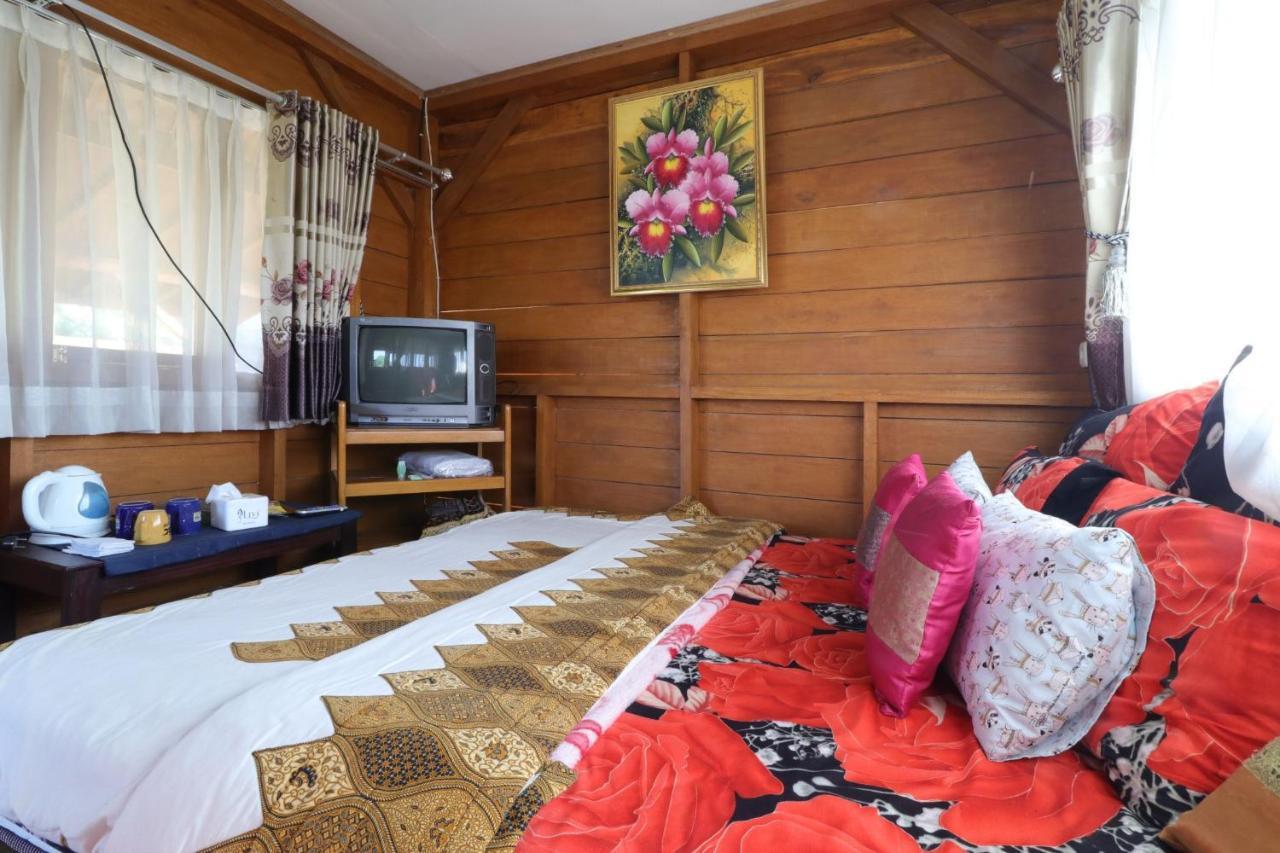 Lembur Incu Syariah Villa & Resto Lembang Exteriér fotografie