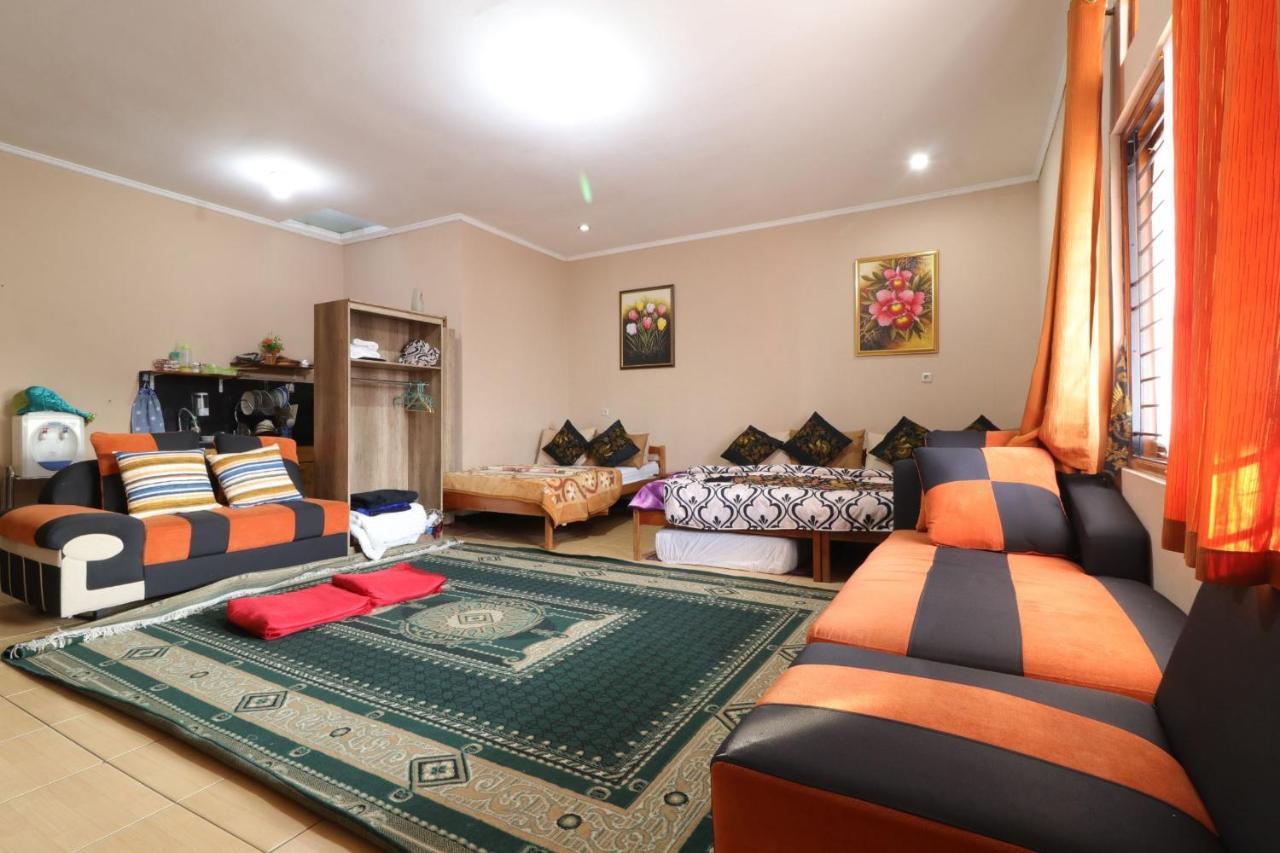 Lembur Incu Syariah Villa & Resto Lembang Exteriér fotografie