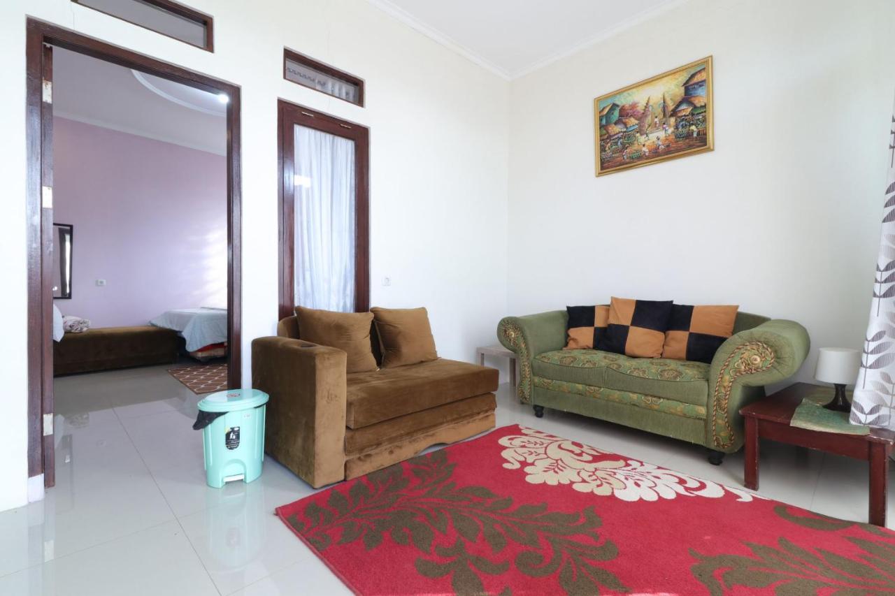 Lembur Incu Syariah Villa & Resto Lembang Exteriér fotografie